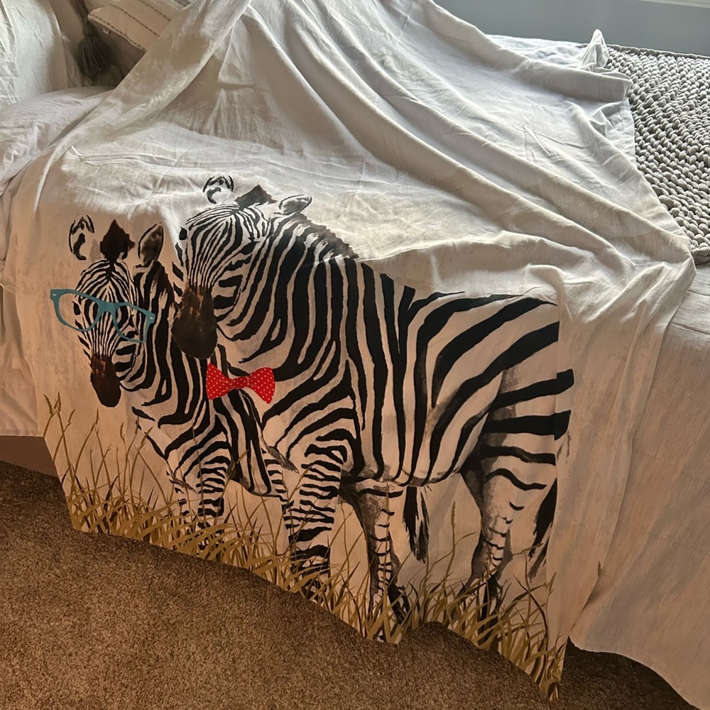 50 x 95 linen like curtains. gorgeous